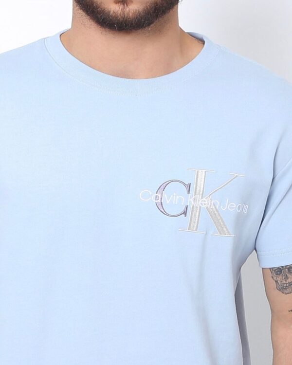 Calvin Klein Jeans Men Printed Round Neck Pure Cotton Blue T-Shirt - Image 3