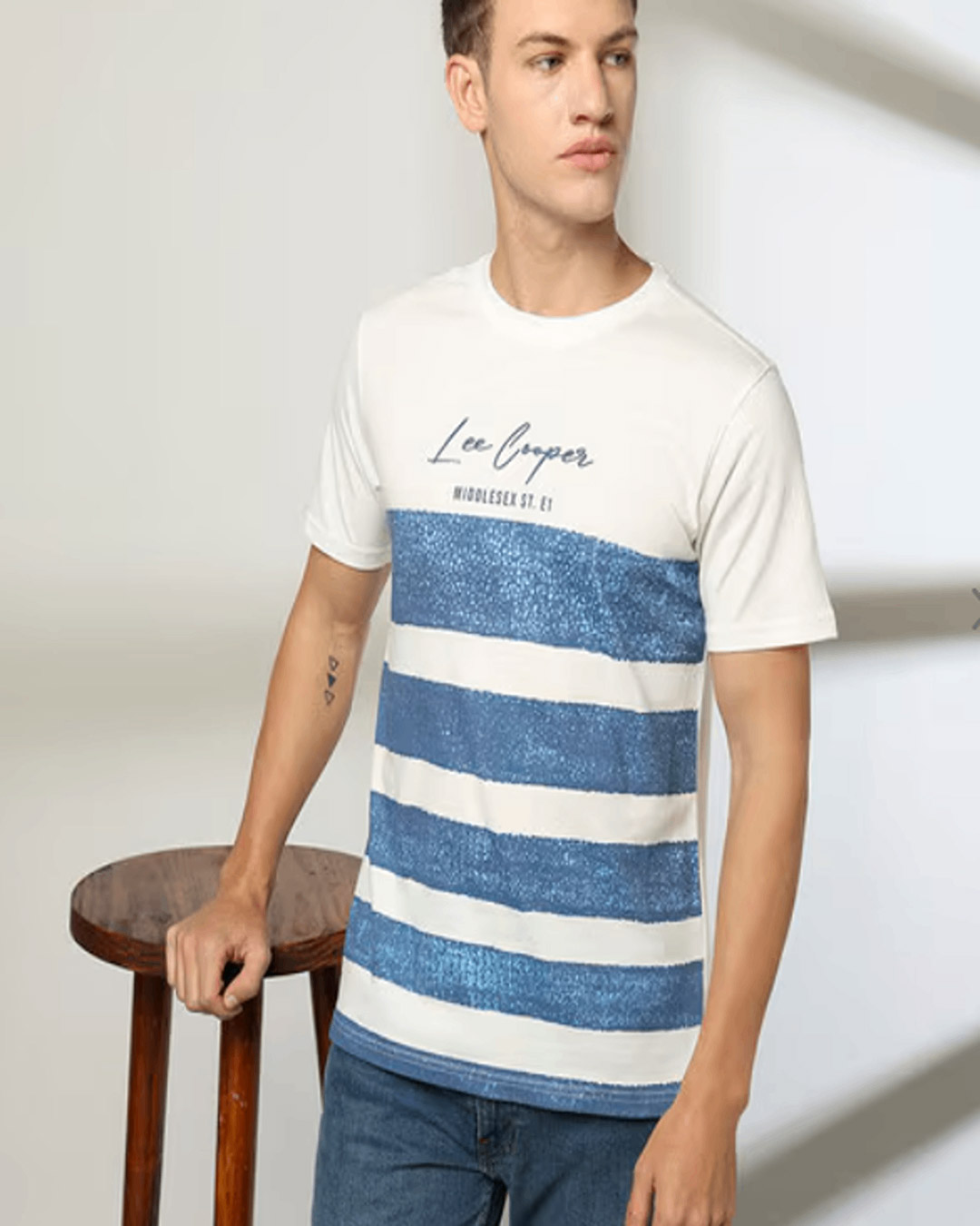 LEE COOPER Men Striped Regular Fit Crew-Neck T-Shirt